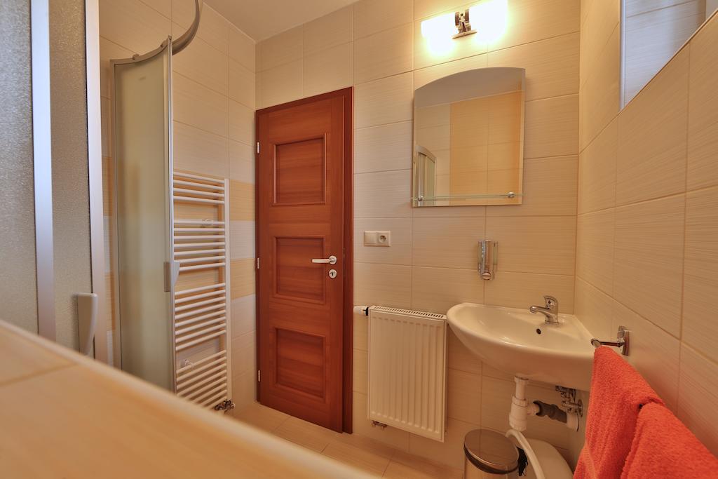 Apartmany Lipka Pavčina Lehota Zimmer foto