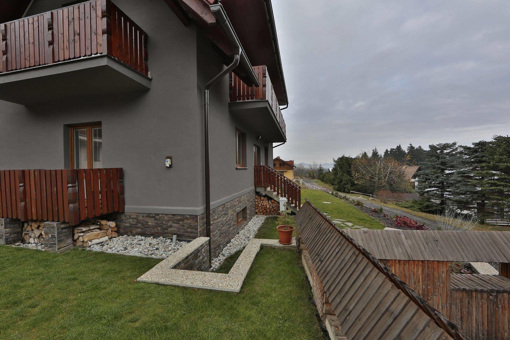 Apartmany Lipka Pavčina Lehota Exterior foto